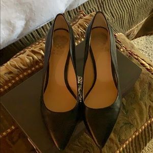 Vince Camuto black leather pumps